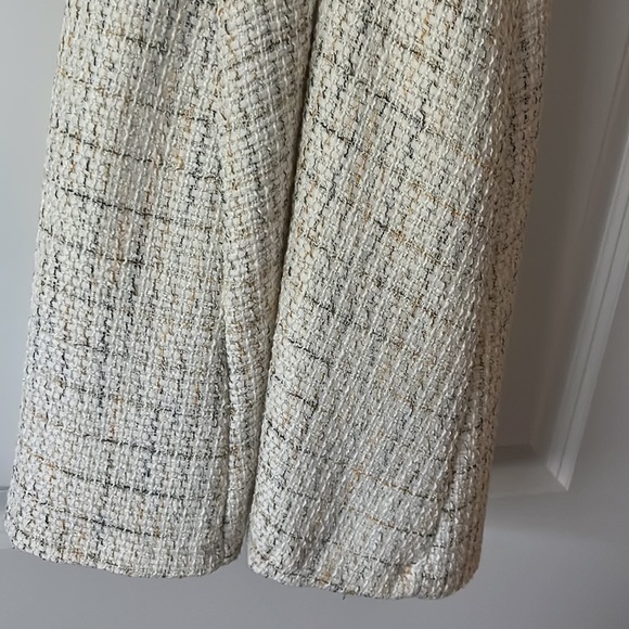 Zara Cream Tweed Dress with Gold Buttons - Picture 10 of 10